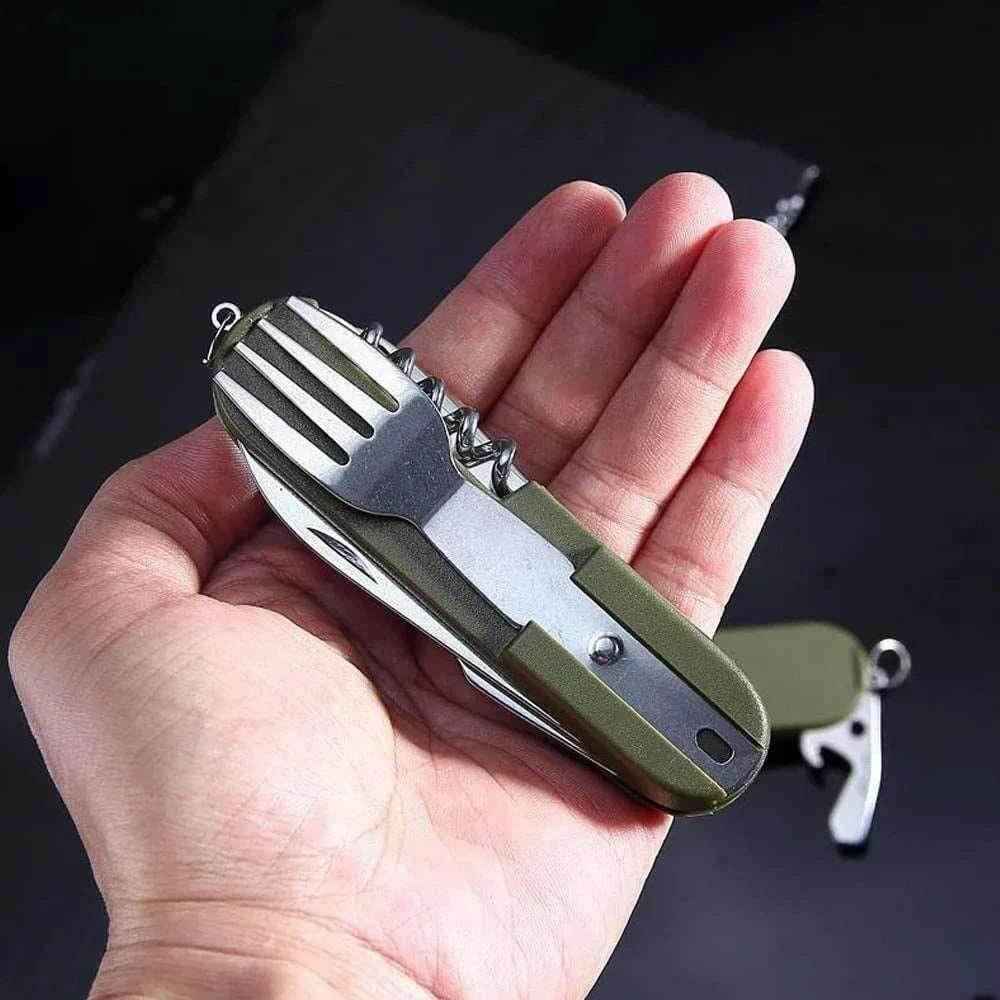 Utensilio multiuso plegable con cuchillo y tenedor, acabado verde oliva