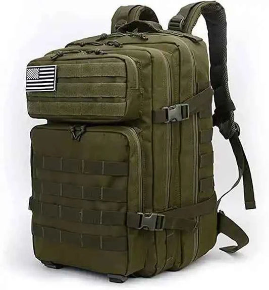 Mochila táctica verde con panel frontal y correas acolchadas
