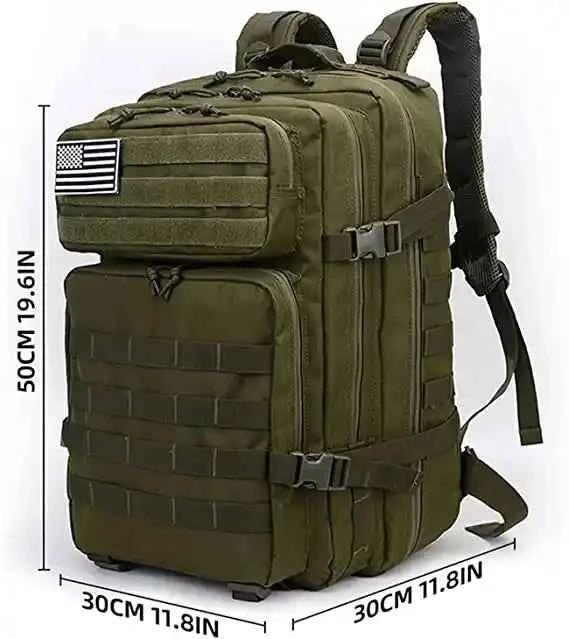 Mochila táctica verde con correas laterales y asa superior