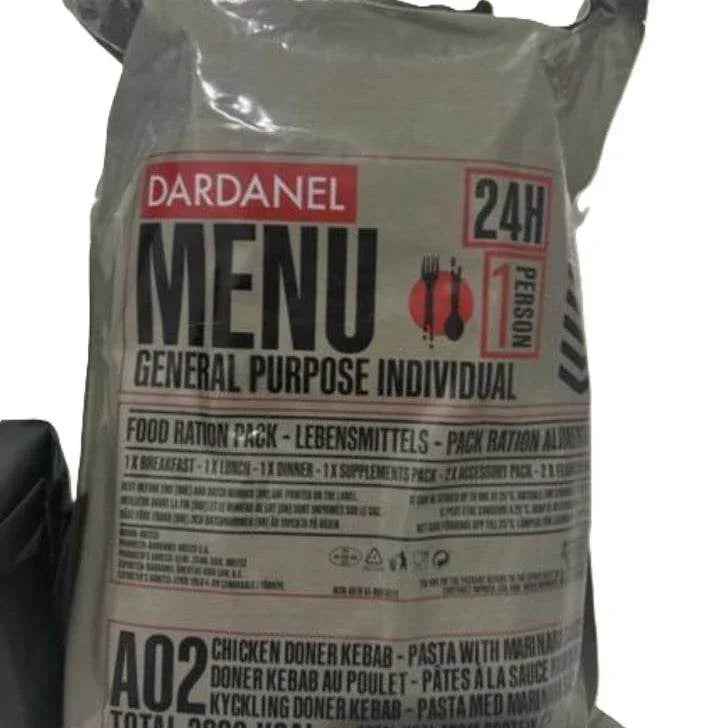 Ración militar en bolsa plateada con etiqueta 24H y menú general